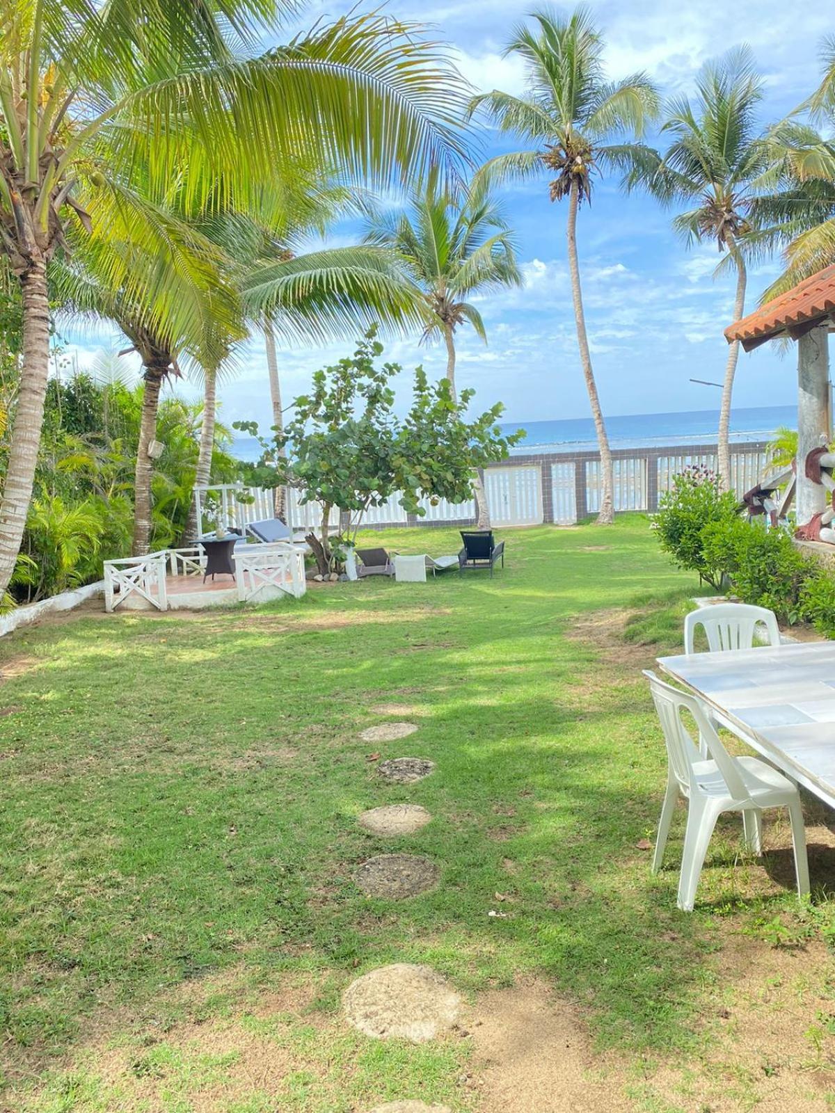 D' Franchesis Hostal Juan Dolio Exteriér fotografie
